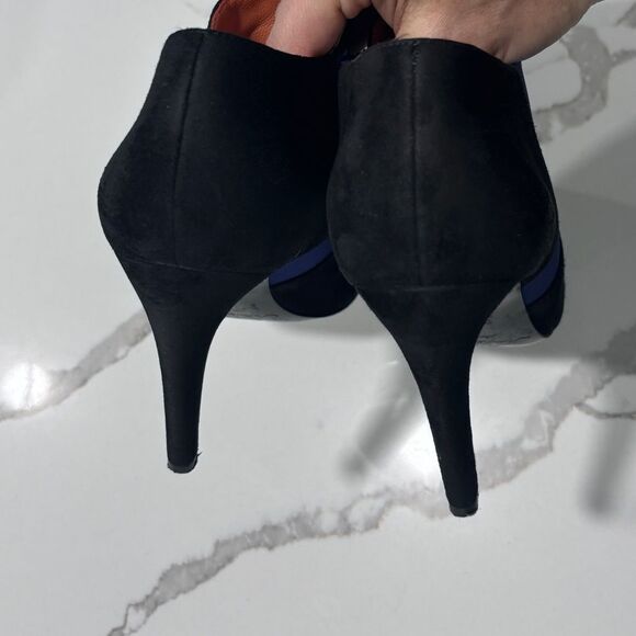 Via Spiga | Blaire Suede Pointy Toe Women’s Heels Ankle Booties Black Vi - Picture 4 of 10
